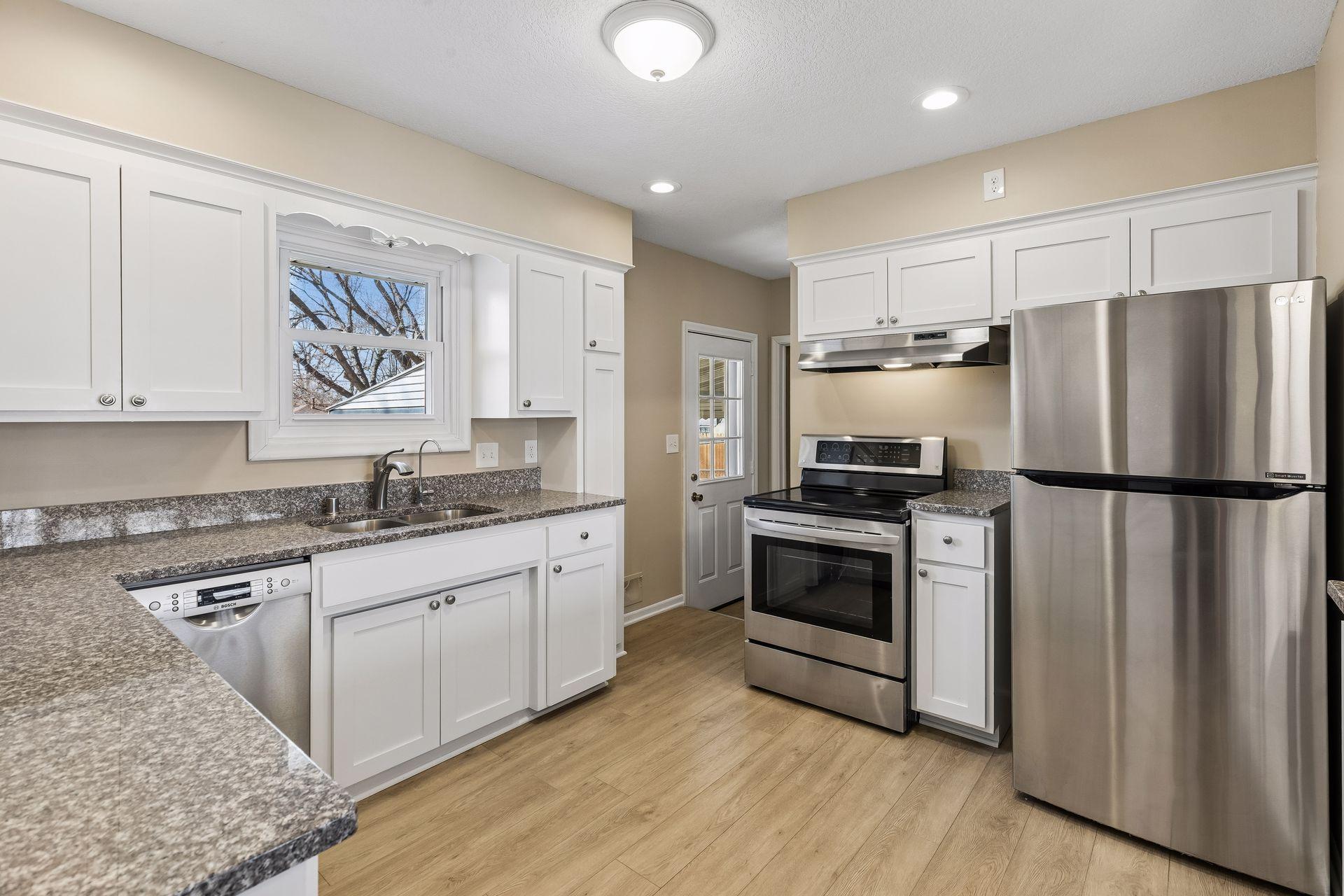 WOW- check out this kitchen.