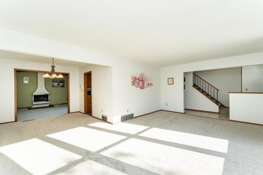 825 Elton Hills Drive NW, Rochester, MN 55901