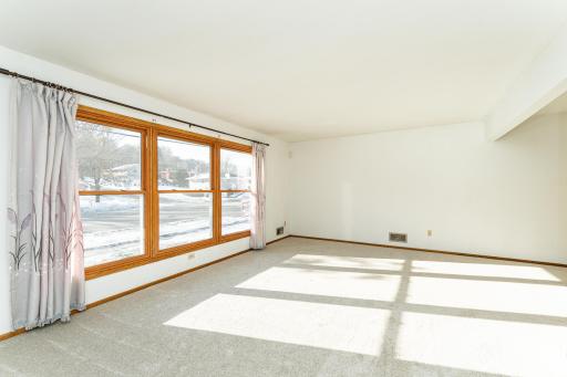 825 Elton Hills Drive NW, Rochester, MN 55901