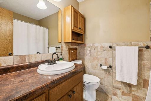 Upper level full bath