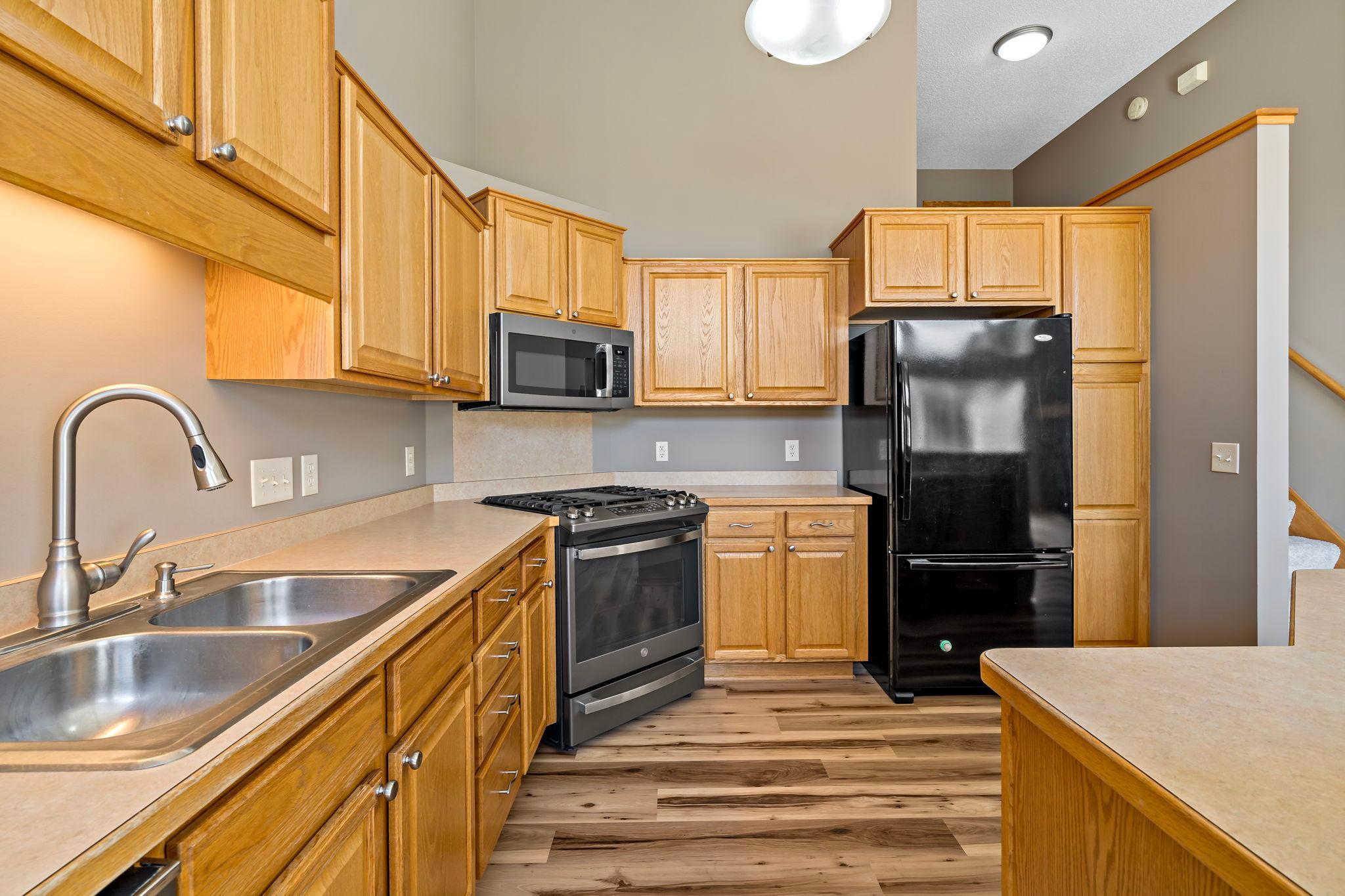 Newer gas stove & Microwave