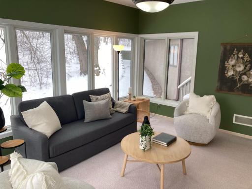 11808 Tapestry Lane, Hopkins, MN 55305