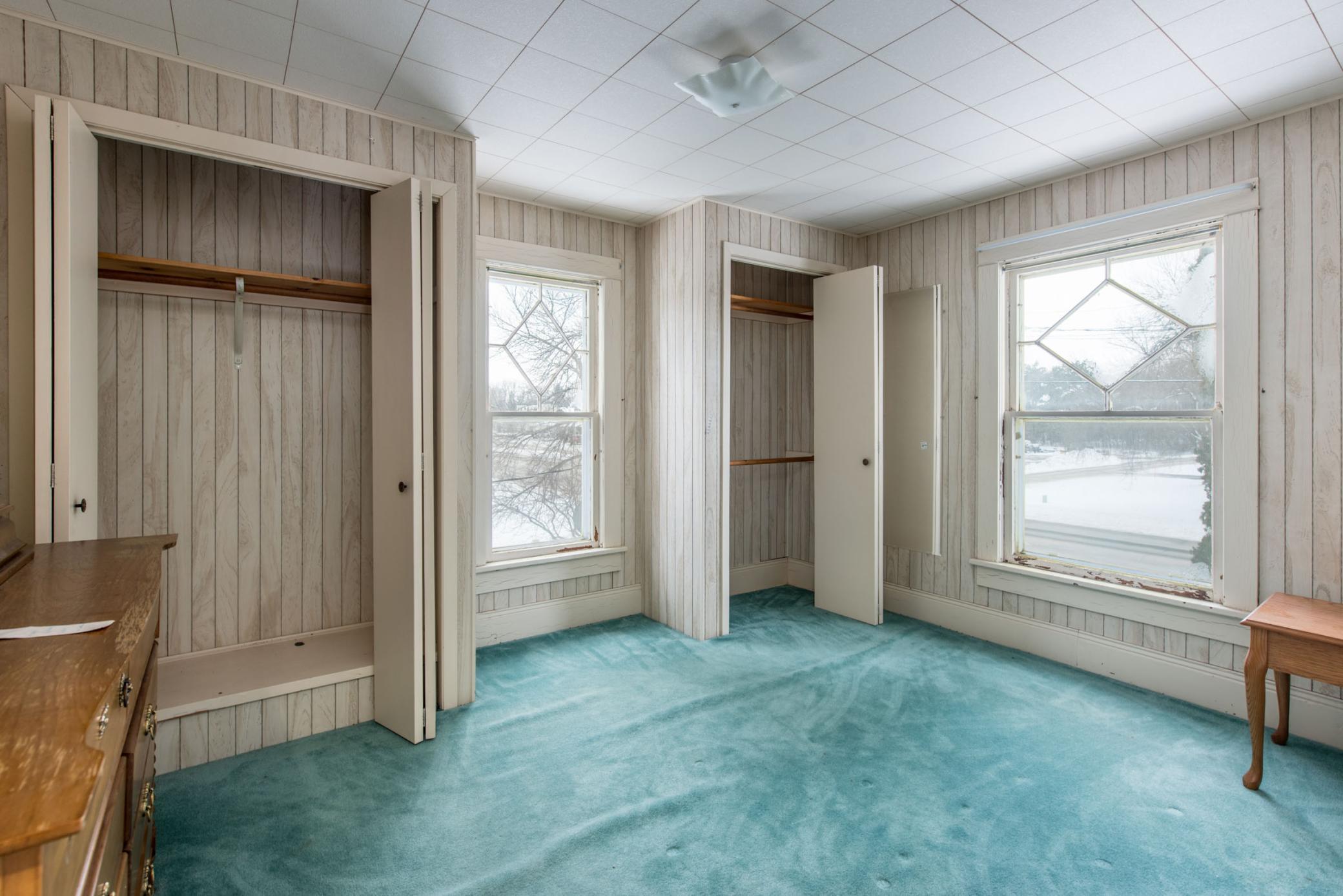 Upper Level Bedroom 1