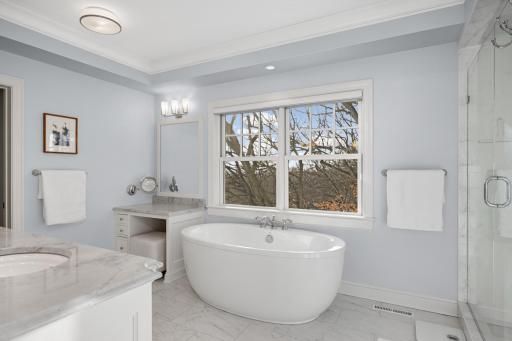 6500 Indian Hills Pass, Edina, MN 55439