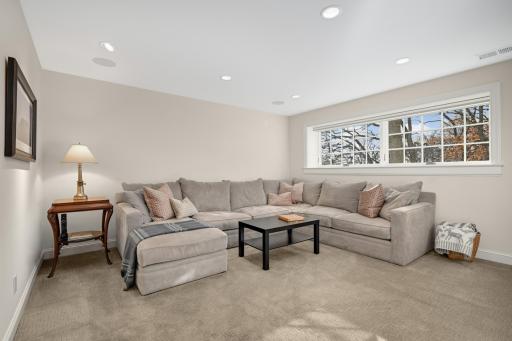6500 Indian Hills Pass, Edina, MN 55439