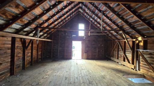 315 Newburg (16).jpg