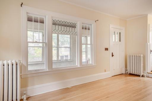 1910 Franklin Avenue SE, Minneapolis, MN 55414