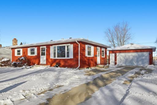 426 3rd Avenue E, West Fargo, ND 58078
