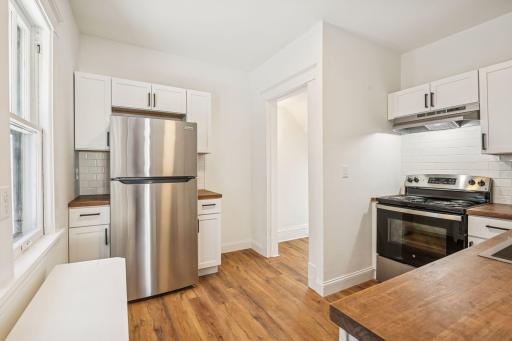 2817 Golden Valley Road, Minneapolis, MN 55411