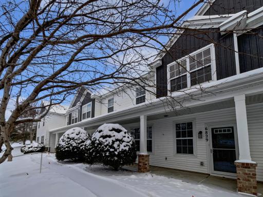 6829 Narcissus Lane N, 304, Maple Grove, MN 55311