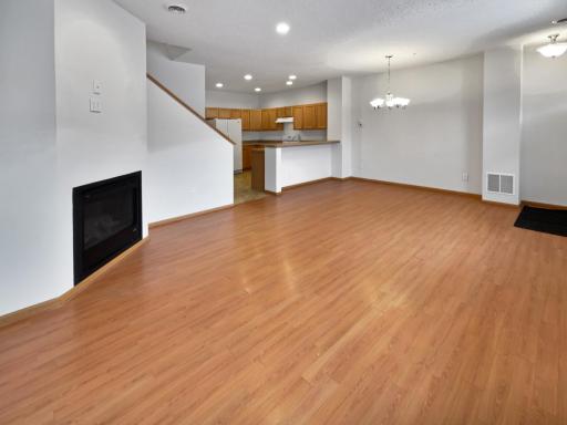 6829 Narcissus Lane N, 304, Maple Grove, MN 55311