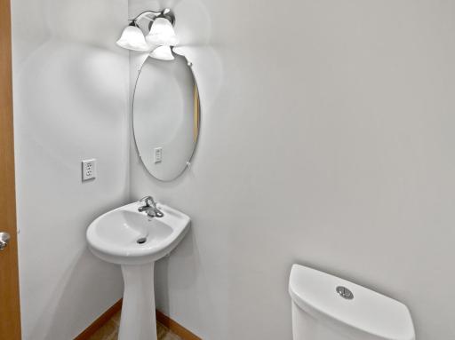 6829 Narcissus Lane N, 304, Maple Grove, MN 55311