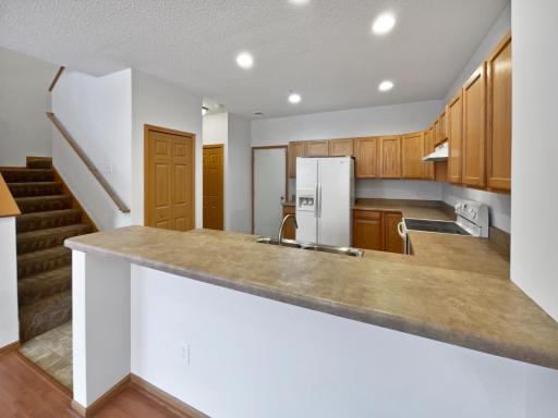 6829 Narcissus Lane N, 304, Maple Grove, MN 55311