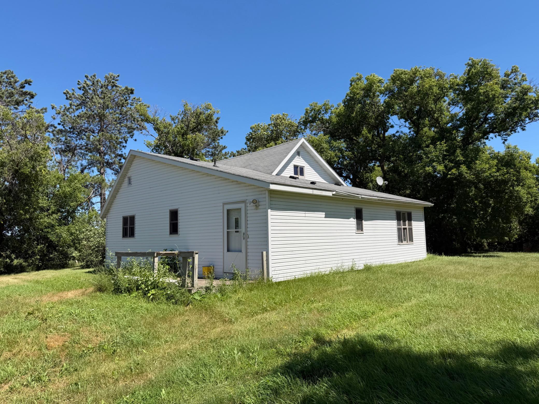 44028 220th Street, Roseau, MN 56751