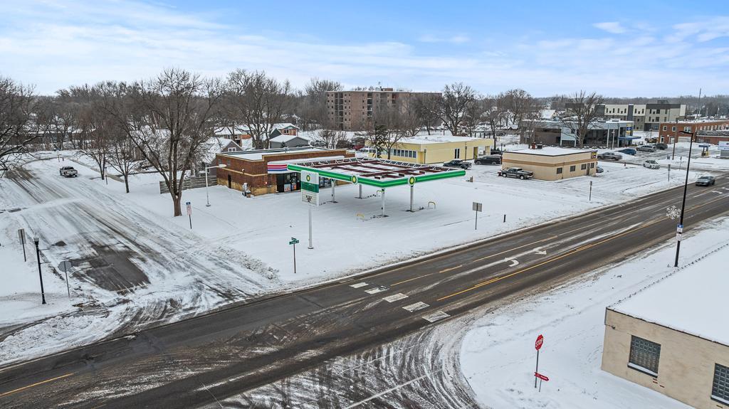 Prime visibility AND location on this corner lot ideal for convenience retail.
