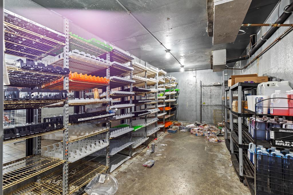 Walk-in cooler
