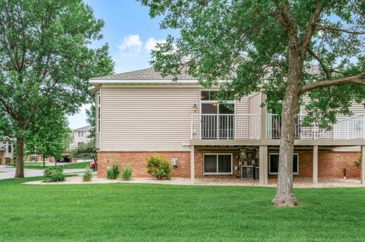 Nice corner lot make for a private deck area and lots of green space for the kids/pets to play on.