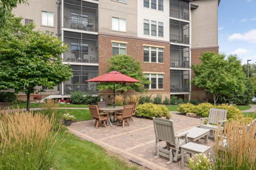7100 Metro Boulevard, 416, Minneapolis, MN 55439