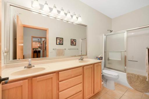 7100 Metro Boulevard, 416, Minneapolis, MN 55439