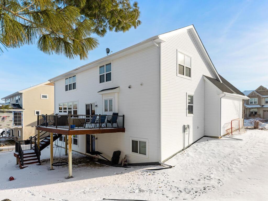 Plenty of yard space