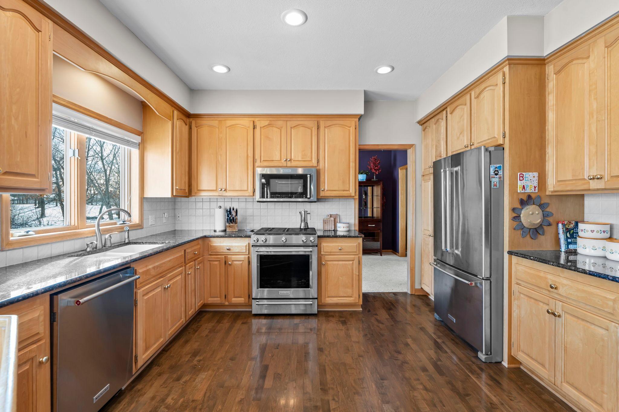 Kitchen w/ Stainless appliances