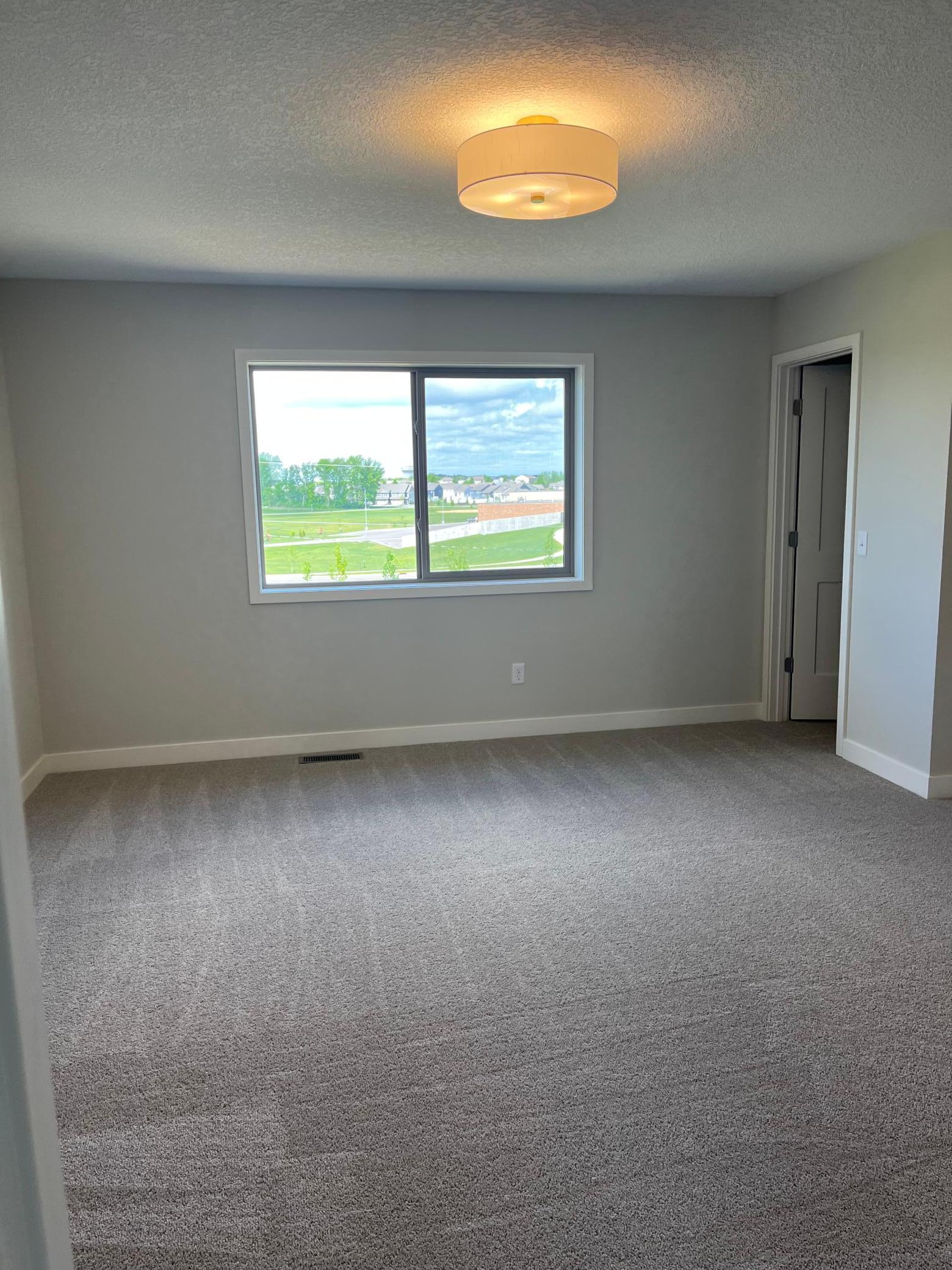 Owner's bedroom with 2 closets