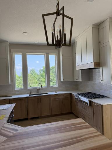 3741 Brookside Drive, Chaska, MN 55367