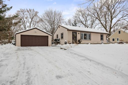 Photo for 548 Doris Avenue, Shoreview, MN 55126 - listing #6824944 548 Doris Avenue, Shoreview, MN 55126
