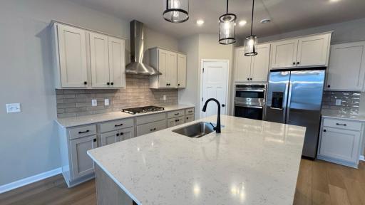 Chef's Dream!!! Lifestyle Kitchen, Image is of Actual Home