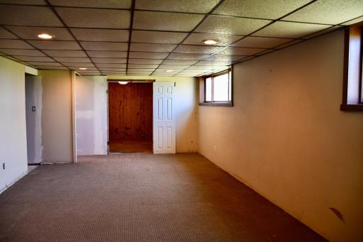 17976 120th Avenue NE, Thief River Falls, MN 56701