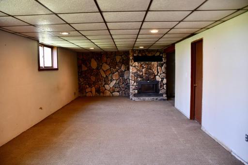 17976 120th Avenue NE, Thief River Falls, MN 56701