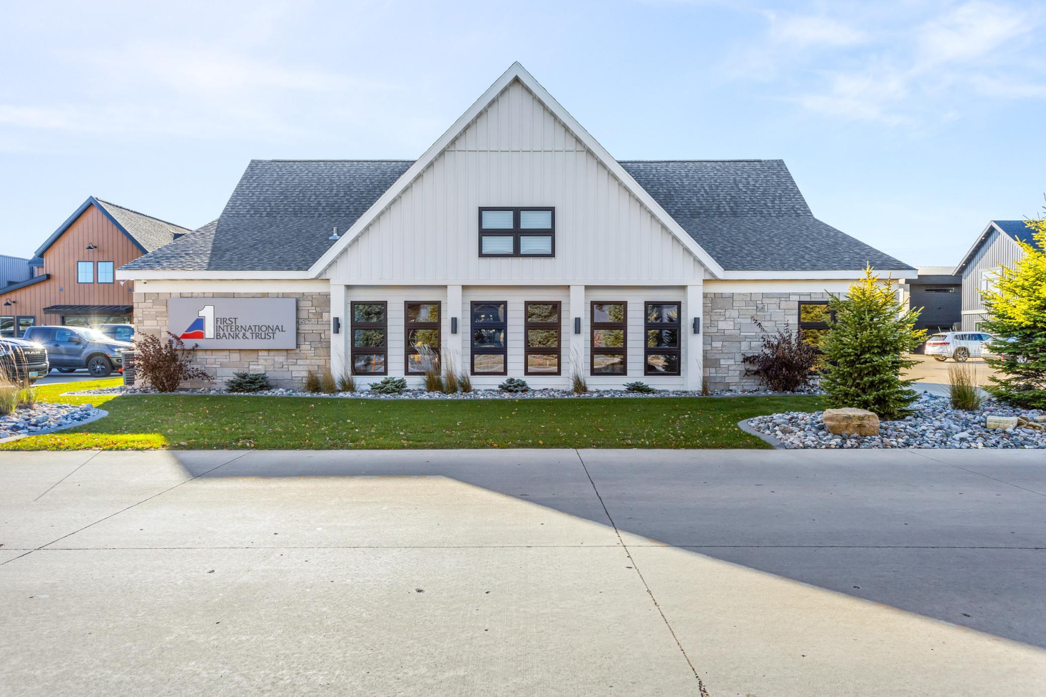3220 Oak Ridge Loop E West Fargo