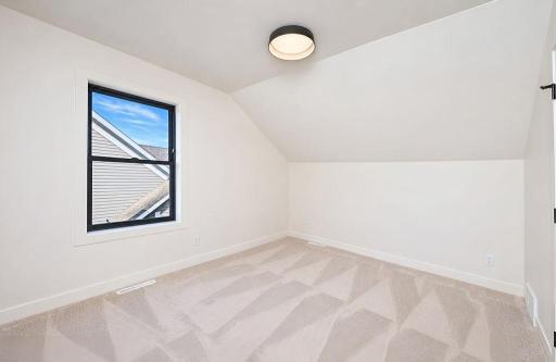 6448-Upper level bedroom