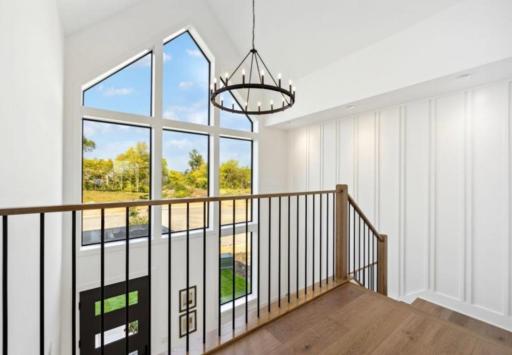 9201 Timberland Trail, Eden Prairie, MN 55347