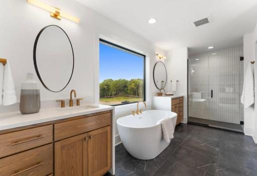 9201 Timberland Trail, Eden Prairie, MN 55347
