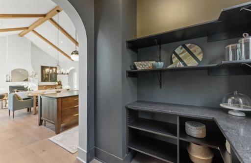 9271 Timberland Trail, Eden Prairie, MN 55347