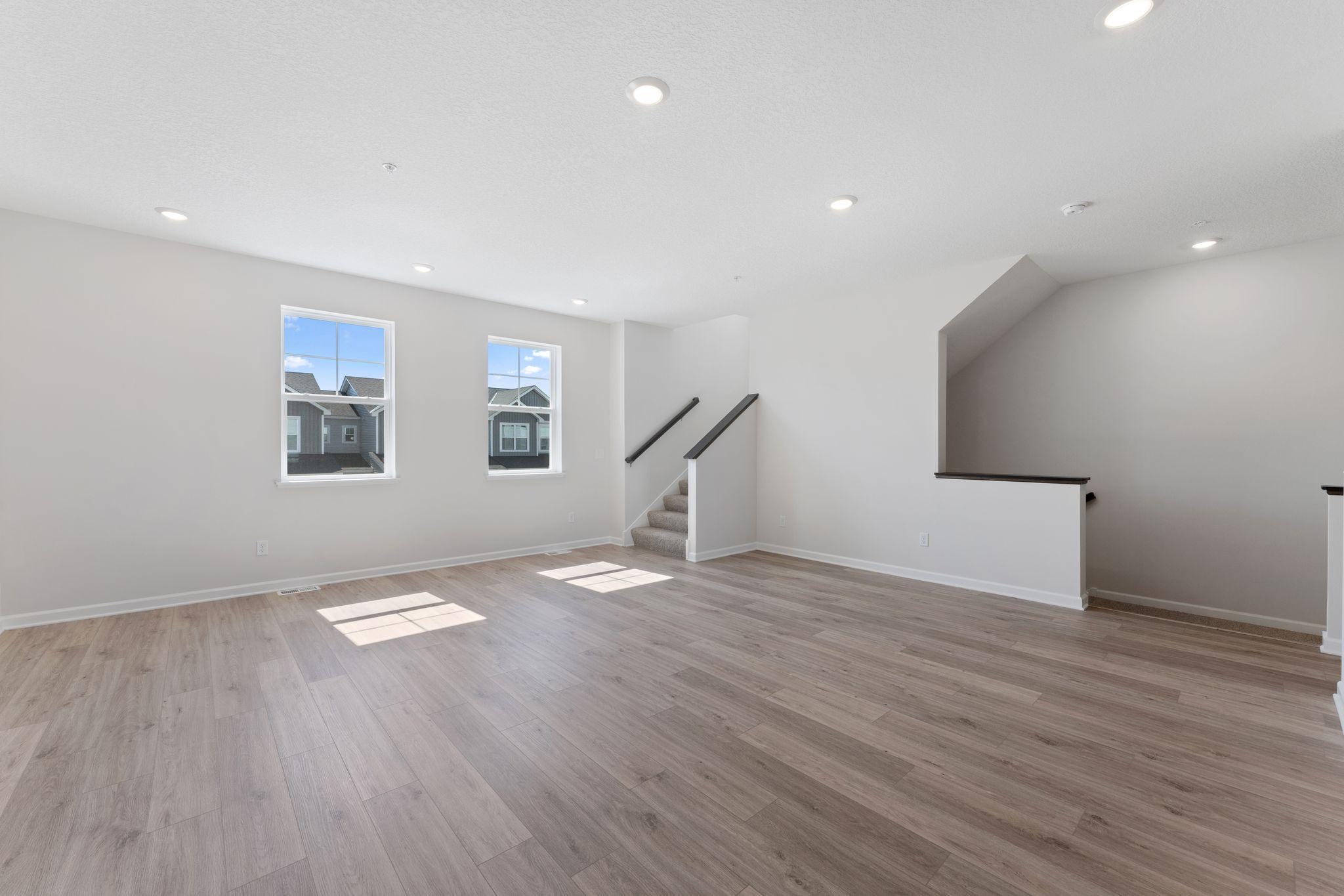 [L316-Z024]Family Room.3.jpg