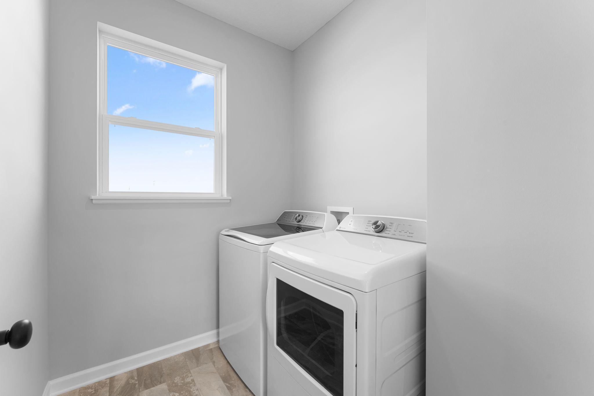 [L318-Z023]Laundry Room.1.jpg