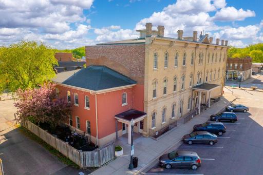 122 S Minnesota Avenue, Saint Peter, MN 56082
