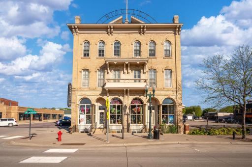 122 S Minnesota Avenue, Saint Peter, MN 56082
