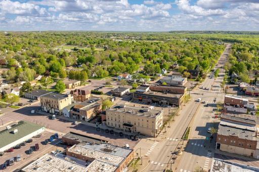 122 S Minnesota Avenue, Saint Peter, MN 56082