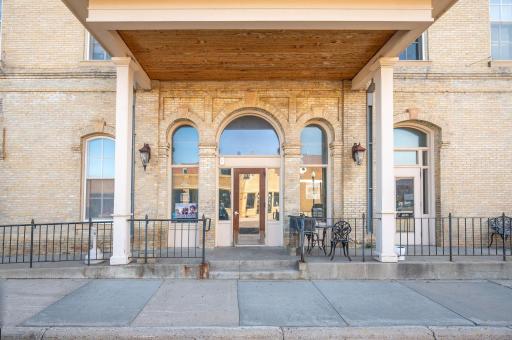 122 S Minnesota Avenue, Saint Peter, MN 56082