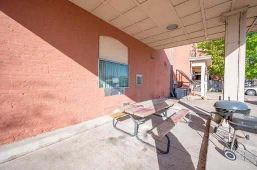 122 S Minnesota Avenue, Saint Peter, MN 56082