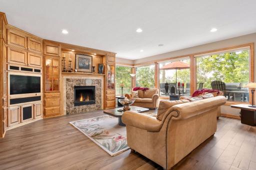 6480 Yosemite Lane, Excelsior, MN 55331