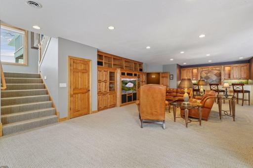 6480 Yosemite Lane, Excelsior, MN 55331
