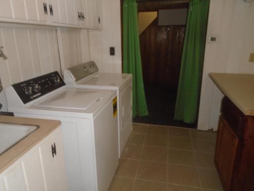 1048 Linwood Avenue, Saint Paul, MN 55105
