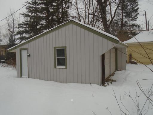 1048 Linwood Avenue, Saint Paul, MN 55105