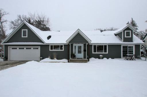 Photo for 301 Dale Street SW, Hutchinson, MN 55350 - listing #6825370 301 Dale Street SW, Hutchinson, MN 55350