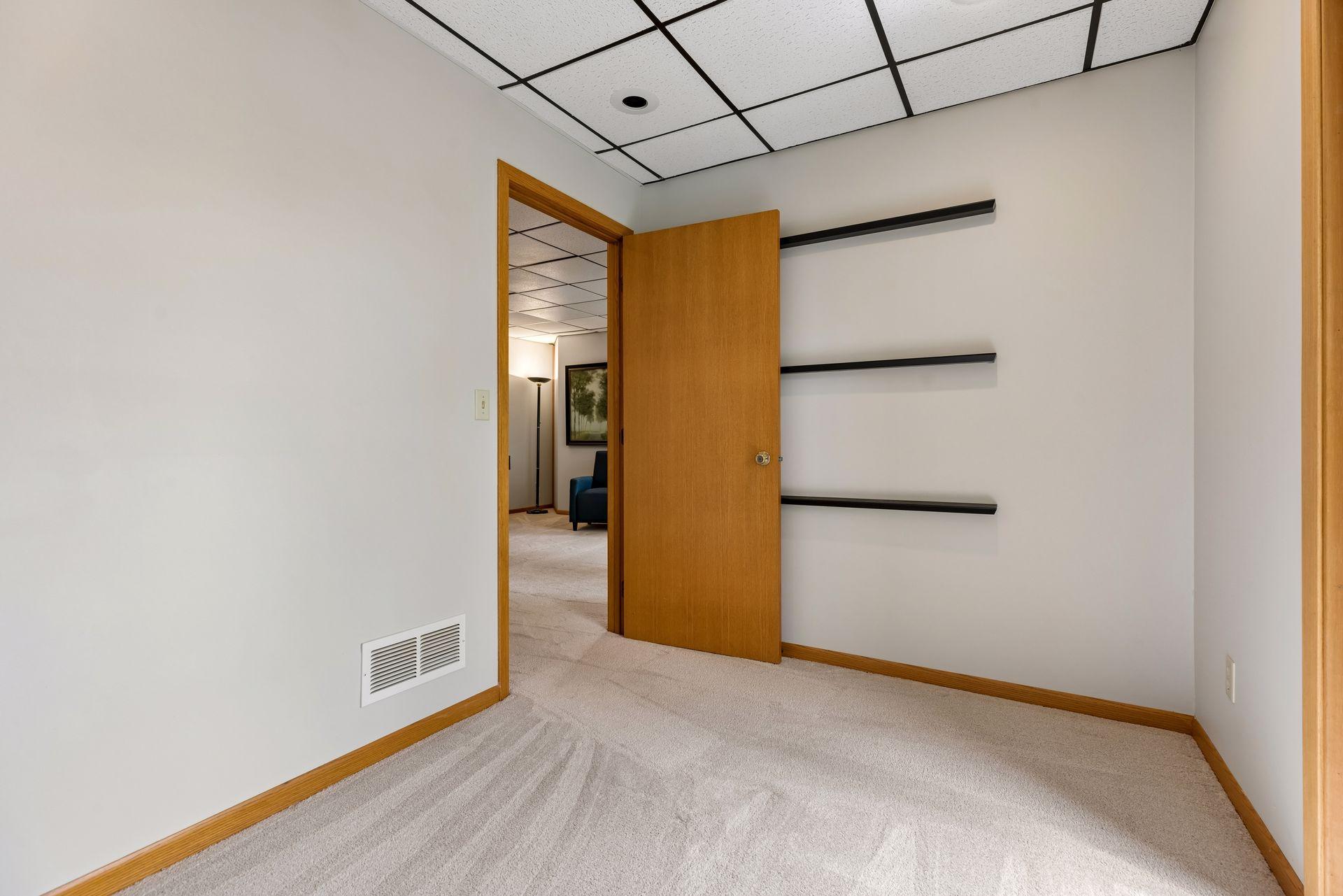 Lower Office - 1731 Oakways Street