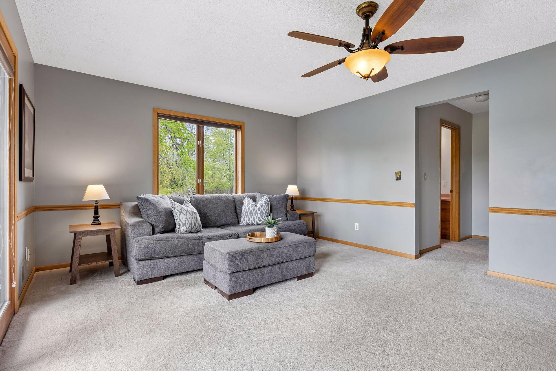 Family Room - 1731 Oakways Street
